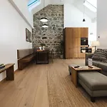 Within The Village Appartement *