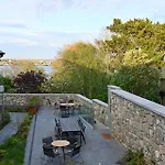 Appartement Within The Village *