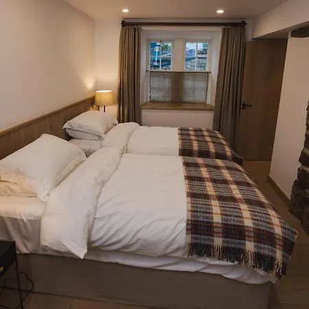 Within The Village Apartment *