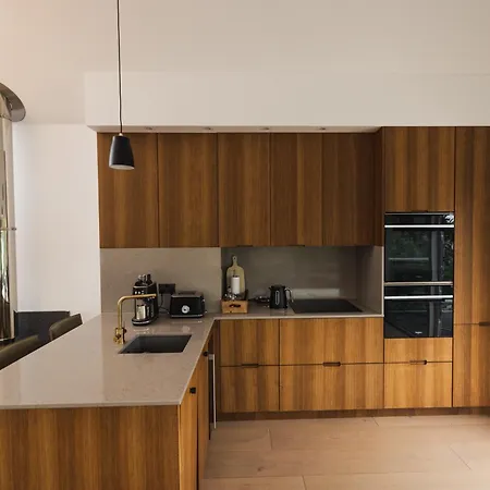 Within The Village Apartment *