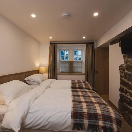 Within The Village Διαμέρισμα Roundstone