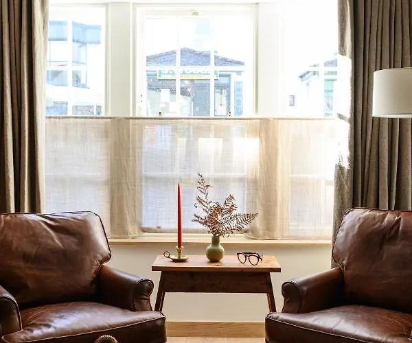 Within The Village Апартаменты *