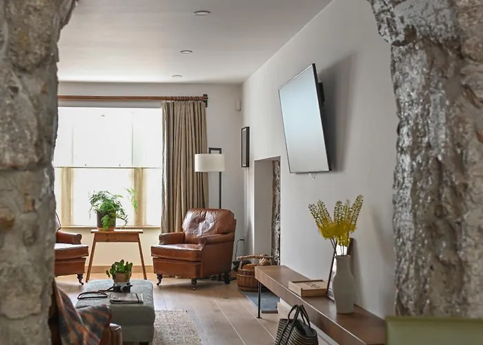 Within The Village * Roundstone